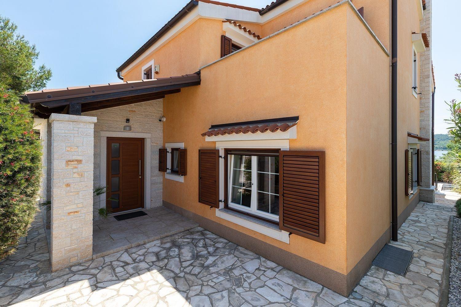 Ferienhaus In Pomer Mit Privatem Beheizten Pool Und Meerblick Exterior photo
